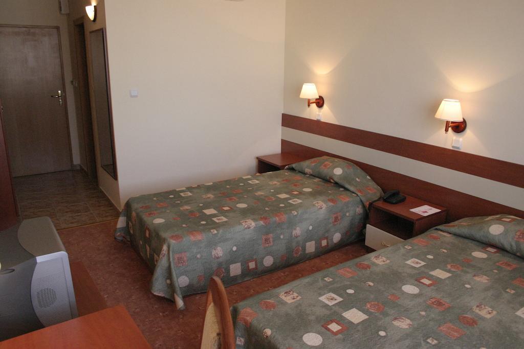 Hotel Bulgaria Dobrich Phòng bức ảnh