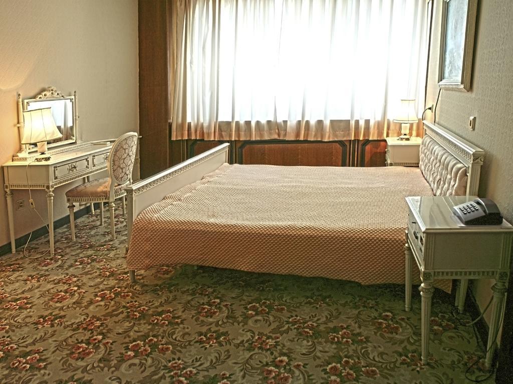 Hotel Bulgaria Dobrich Phòng bức ảnh