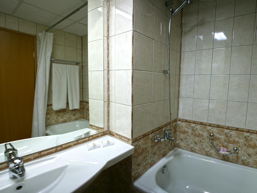 Hotel Bulgaria Dobrich Phòng bức ảnh